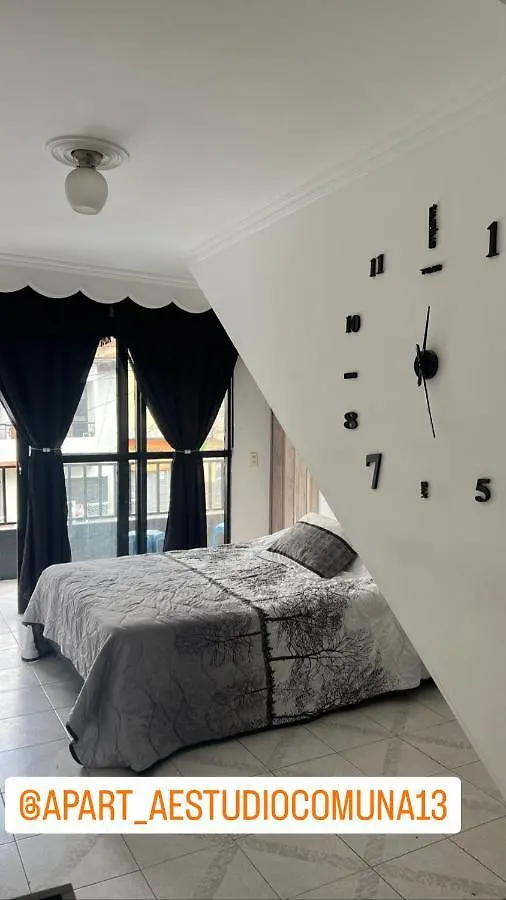 Appartement Apartatour-Comuna Trece Medellín Colombia
