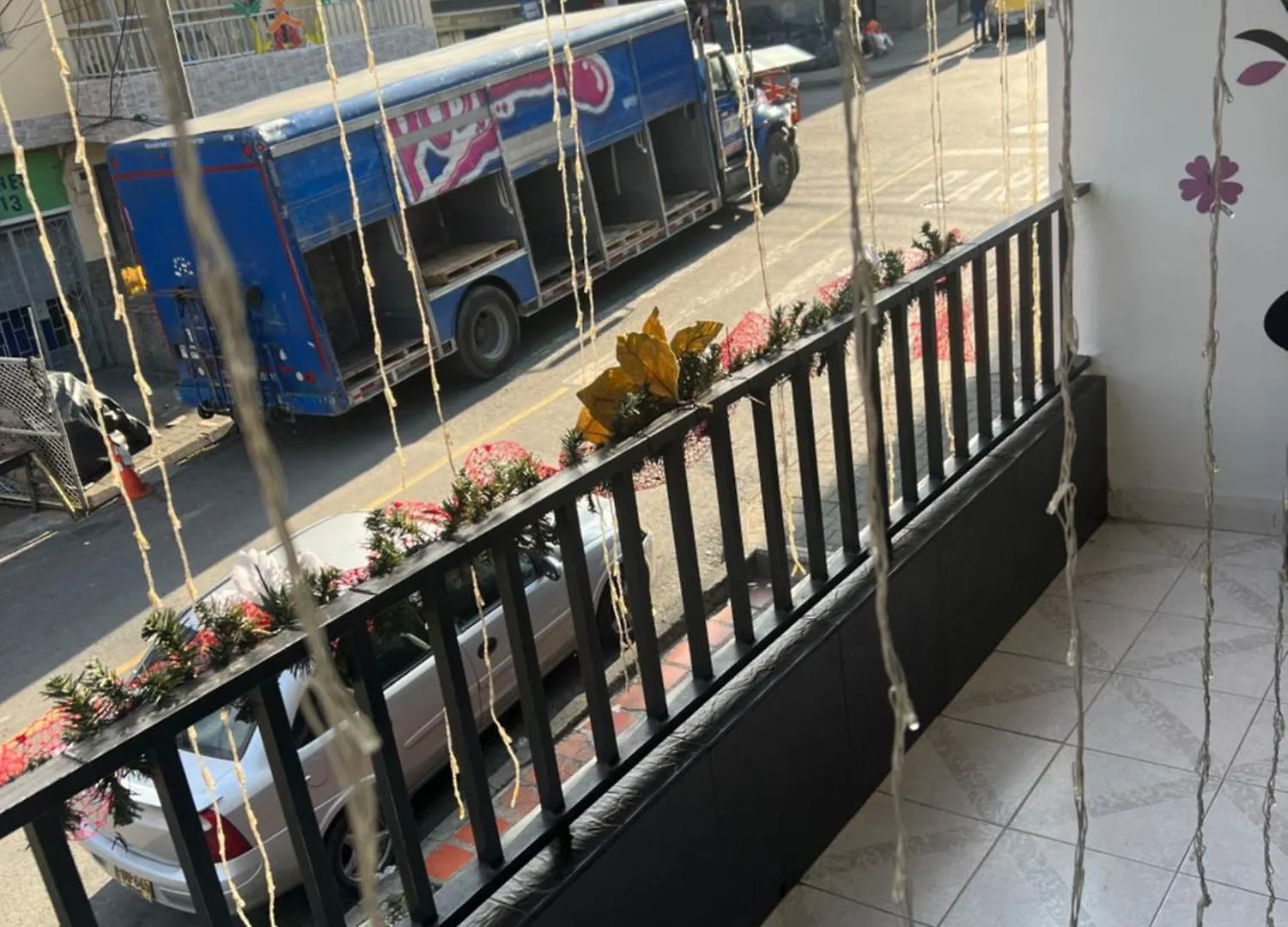 Apartatour-Comuna Trece Medellín